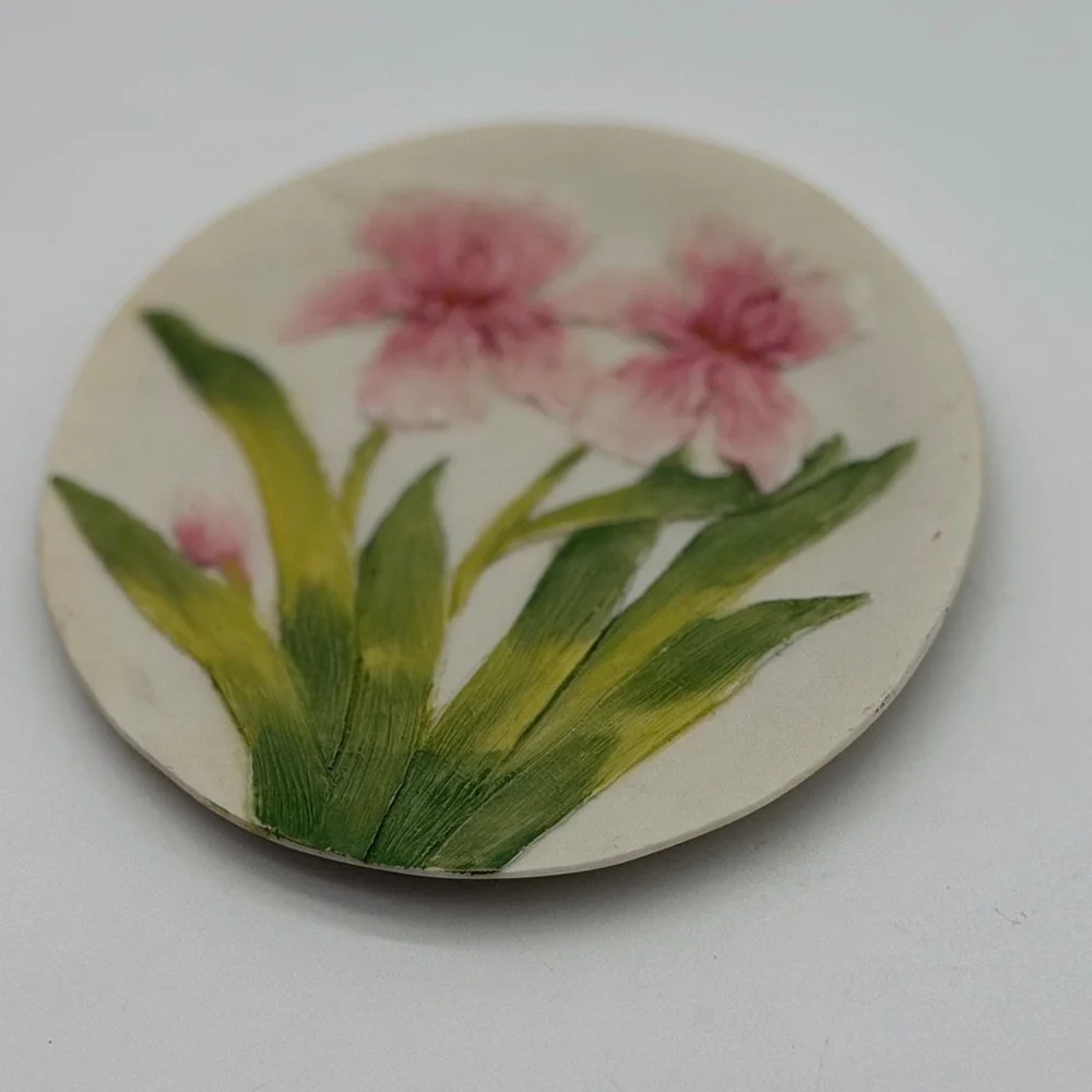 Vintage 3D Pink Iris Floral Decorative Mini Plate 4 Inch Resin Wall Art Decor